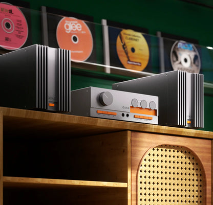 QUAD - 33 Pre Amplifier