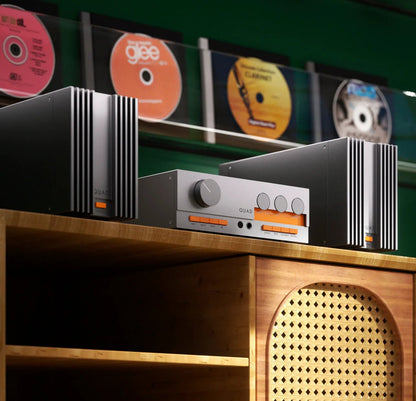 QUAD 33 Pre Amplifier