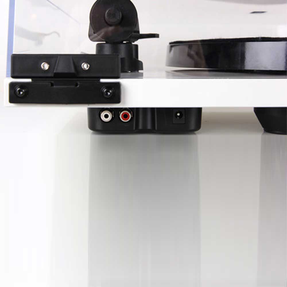 Rega Planar 1 PLUS turntable
