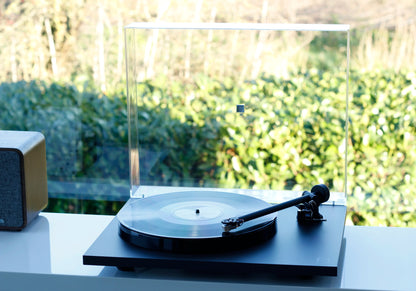 Rega Planar 1 PLUS turntable