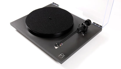 Rega Planar 1 PLUS turntable