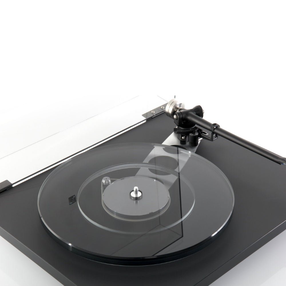 Rega Planar 6 Turntable and Neo PSU