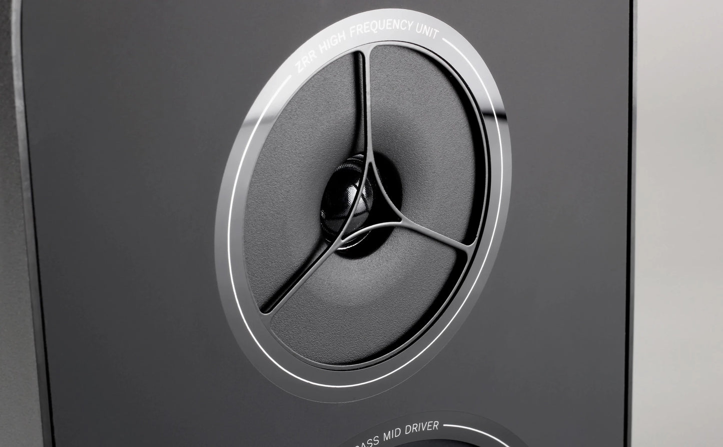 Rega SYSTEM ONE - Complete all - in - one Analogue Solution